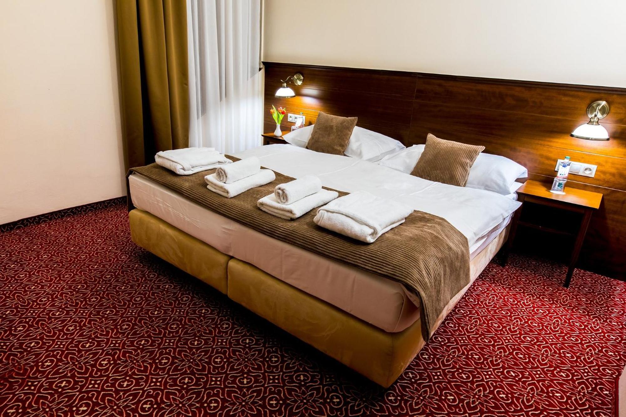 Hotel Bankov Кошице Экстерьер фото