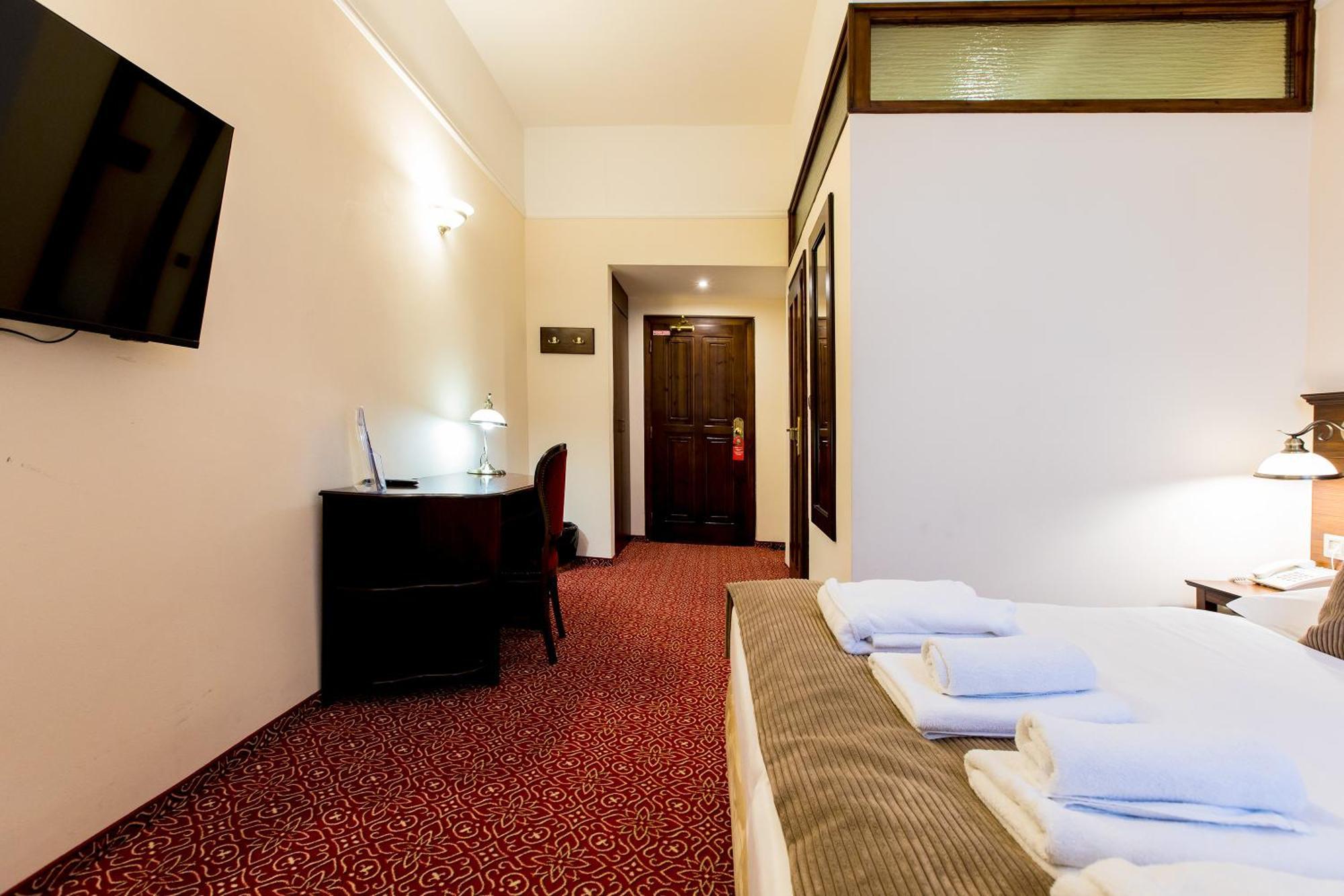Hotel Bankov Кошице Экстерьер фото